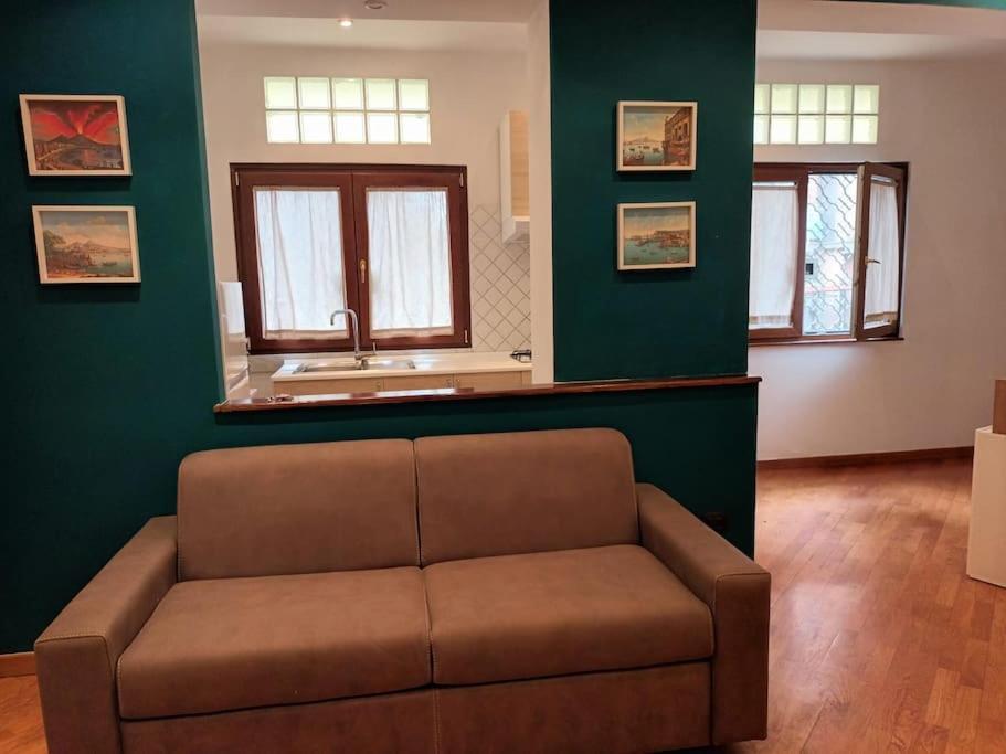 La Casa Di Elenu A Posillipo Napels
